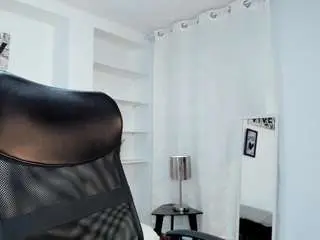 Gretafoster  live sex cam