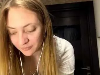 Irmgardfitzrandolph  live sex cam