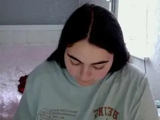 Kitsunee8  live sex cam