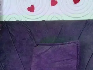 Miss-quipitoss  live sex cam