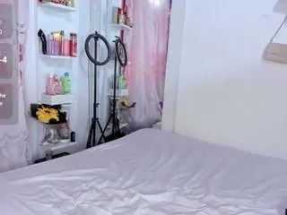 Monicalinda  live sex cam