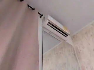 Sofii-james  live sex cam