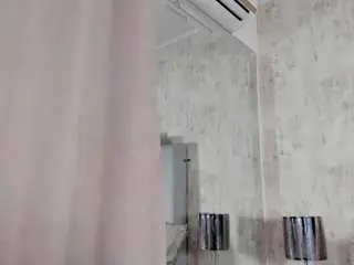 Sofii-james  live sex cam