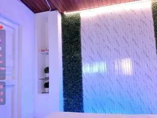 Aida-jones  live sex cam