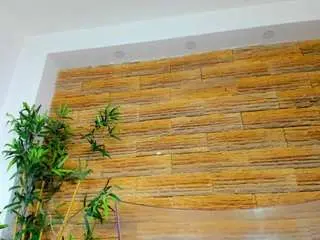 Cupcake-izzy  live sex cam