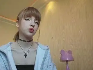Cicelyzitzmann  live sex cam