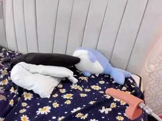 Leahmoon-1  live sex cam