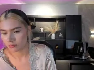 Niickyreedd  live sex cam