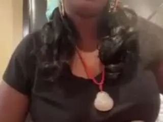 Beauty2thesky  live sex cam