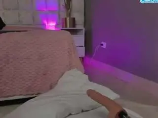 Astrid-velle  live sex cam