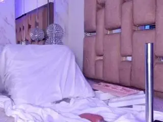 Pamelaaddams  live sex cam