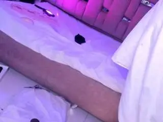 Pamelaaddams  live sex cam