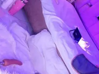 Pamelaaddams  live sex cam