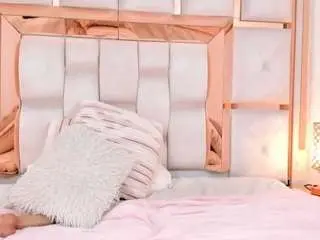 Carlee-jones  live sex cam