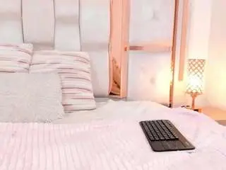 Carlee-jones  live sex cam