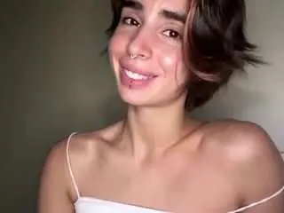 Doreathamoffa  live sex cam