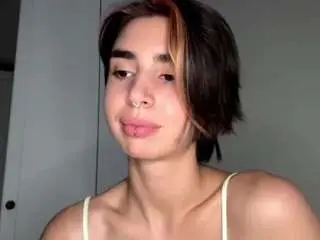 Doreathamoffa  live sex cam