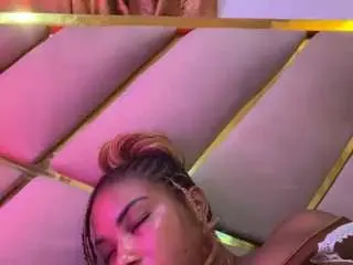 Holywaterrrr  live sex cam
