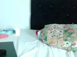 Karenvagina18  live sex cam