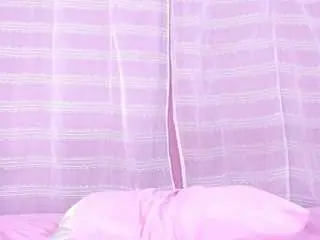 Marilynbenett  live sex cam