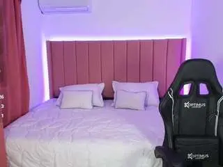 Bianca-royale  live sex cam