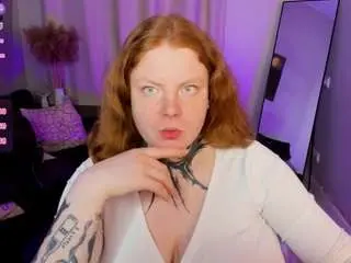 Cassieredkiss  live sex cam