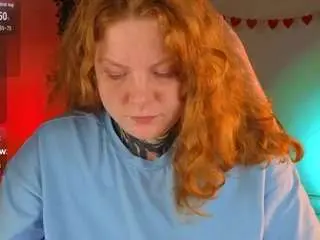 Cassieredkiss  live sex cam