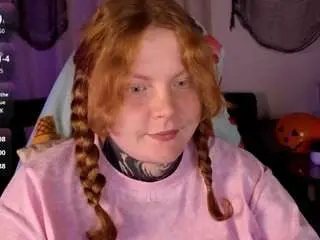 Cassieredkiss  live sex cam