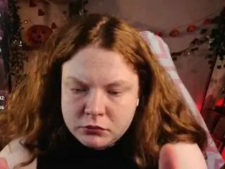Cassieredkiss  live sex cam
