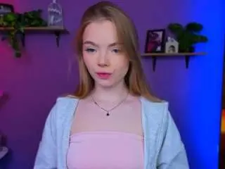 Maddy-moah  live sex cam