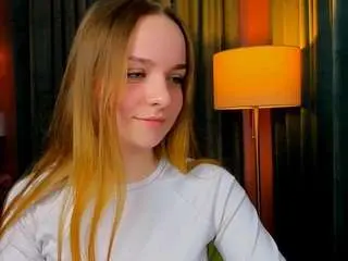 Maddy-moah  live sex cam