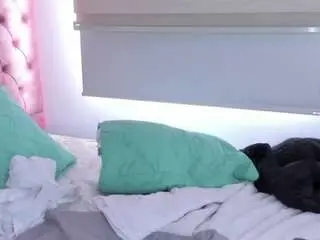 Vanellopelm  live sex cam