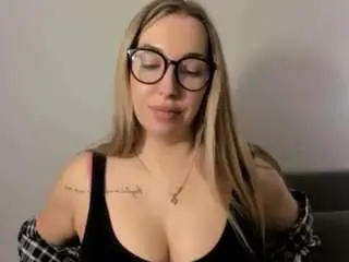 Ariagntle  live sex cam