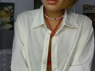 Bettyefusselman  live sex cam