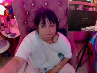 Martinamilff  live sex cam