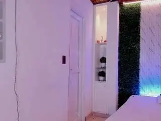 Ashleyy-collinss  live sex cam