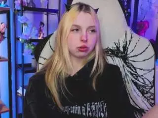 Cateatlee  live sex cam