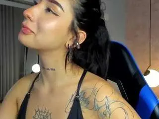 Magic-kira-foxxx  live sex cam