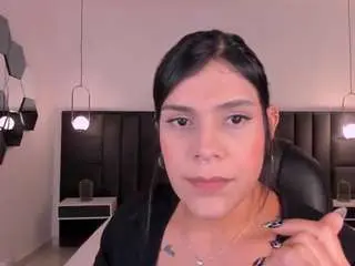 Sarahyates  live sex cam