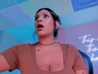 Sarahyates  live sex cam
