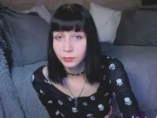 Yourcutegoth  live sex cam