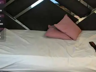 Agatathompson  live sex cam