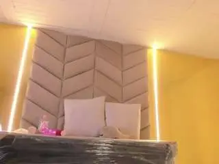 Eveaura  live sex cam