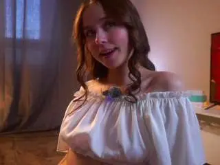 Gwenacey  live sex cam