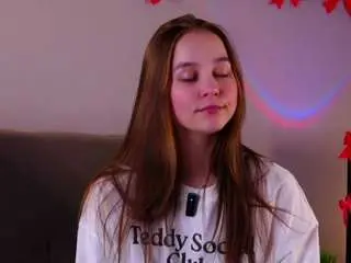 Gwenacey  live sex cam