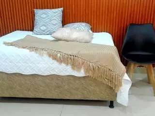 Megann-hill  live sex cam