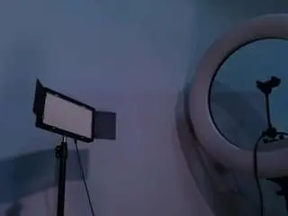 Miiastonnee  live sex cam