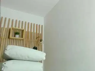 Serena-foxx  live sex cam