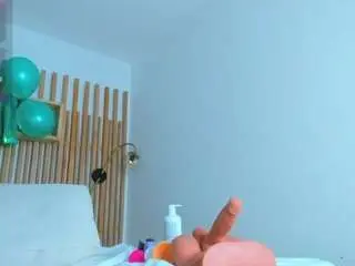 Serena-foxx  live sex cam