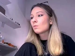 Ariasantoro  live sex cam